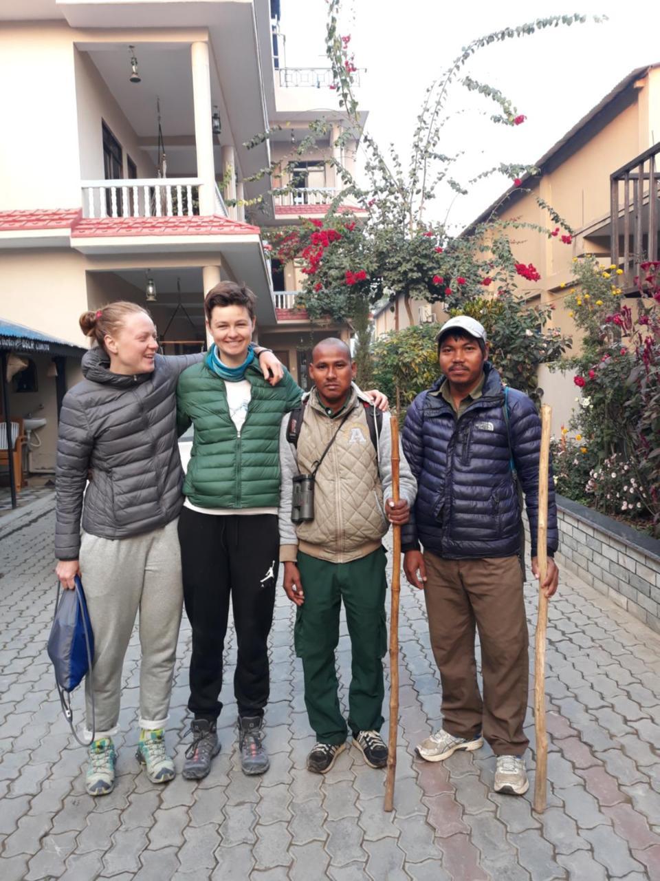 Peacock - A Family-Run Hotel Sauraha Buitenkant foto